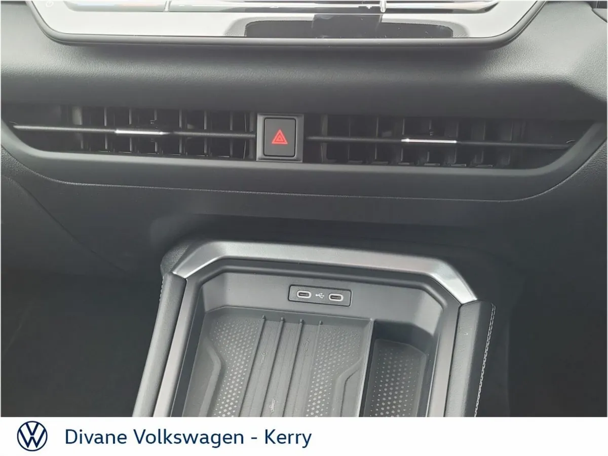 Volkswagen T-Roc SUV, Petrol, 2027, Blue