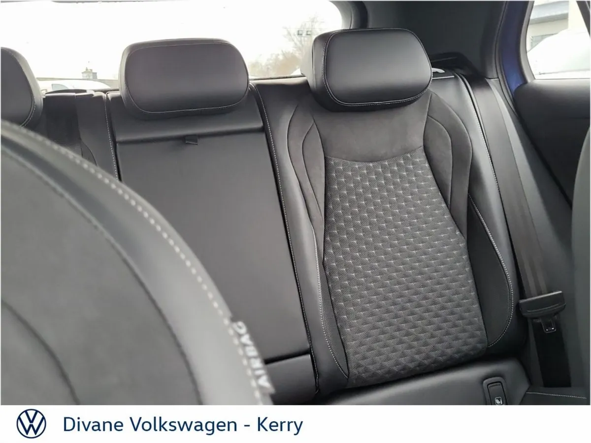 Volkswagen T-Roc SUV, Petrol, 2027, Blue