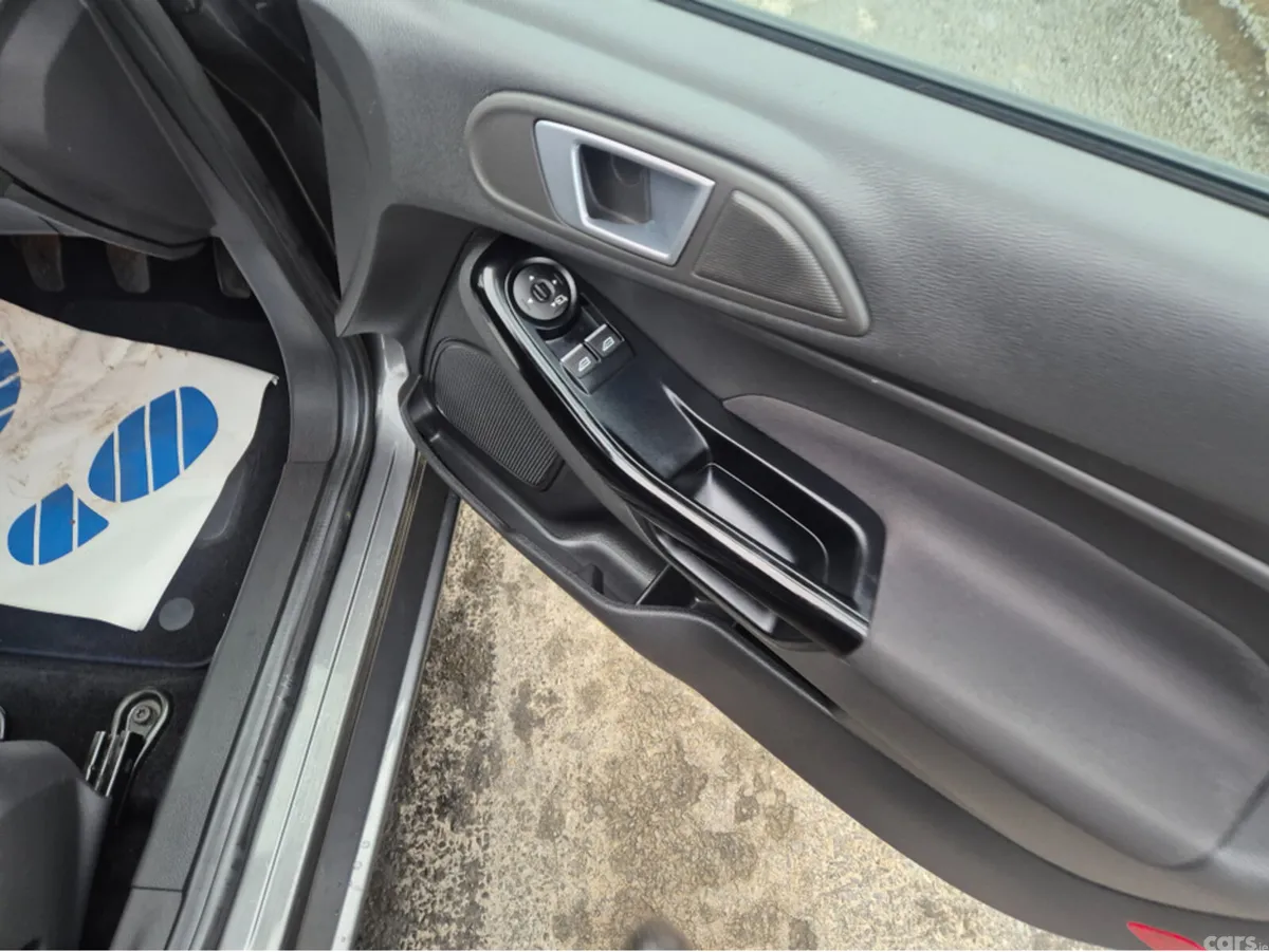 Ford Fiesta Hatchback, Diesel, 2016, Grey
