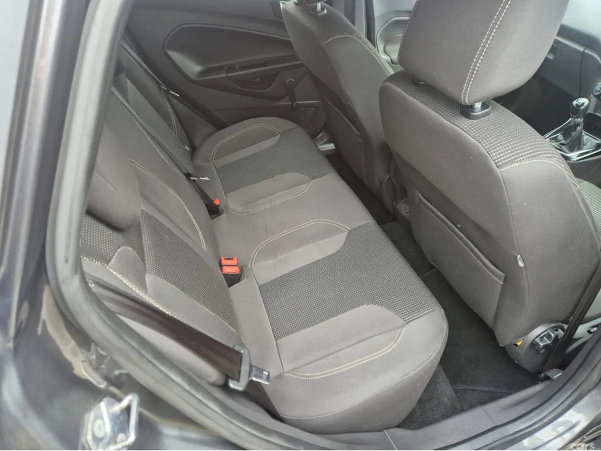 Ford Fiesta Hatchback, Diesel, 2016, Grey