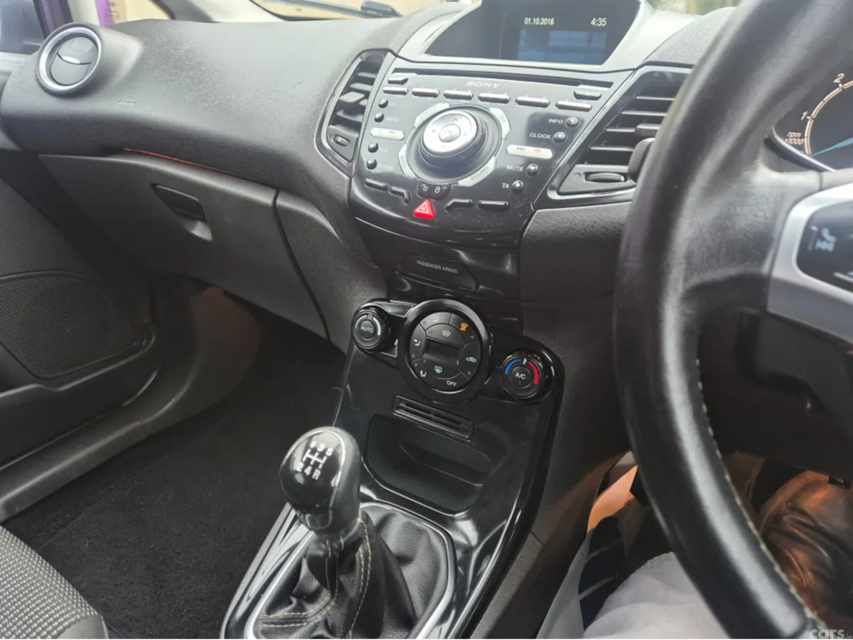 Ford Fiesta Hatchback, Diesel, 2016, Grey