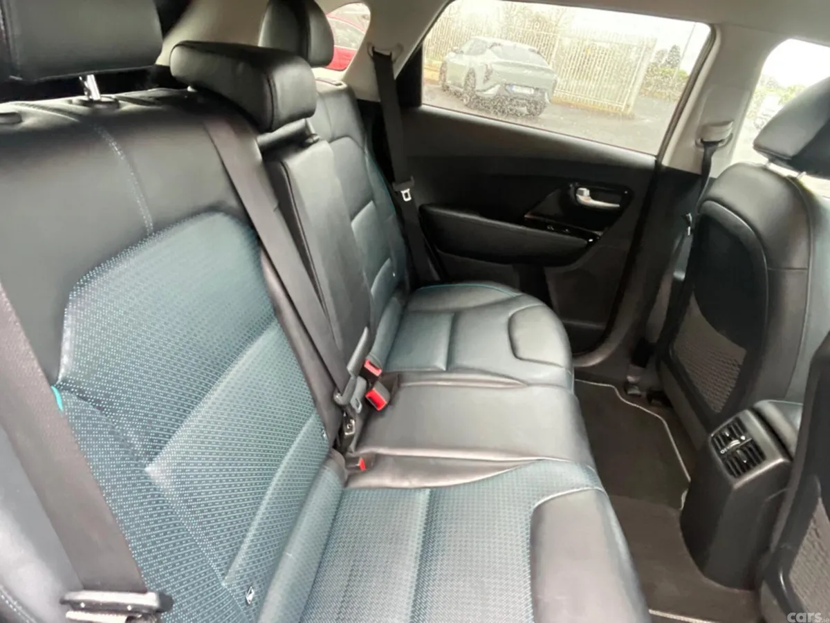 Kia e-Niro SUV, Electric, 2020, Grey