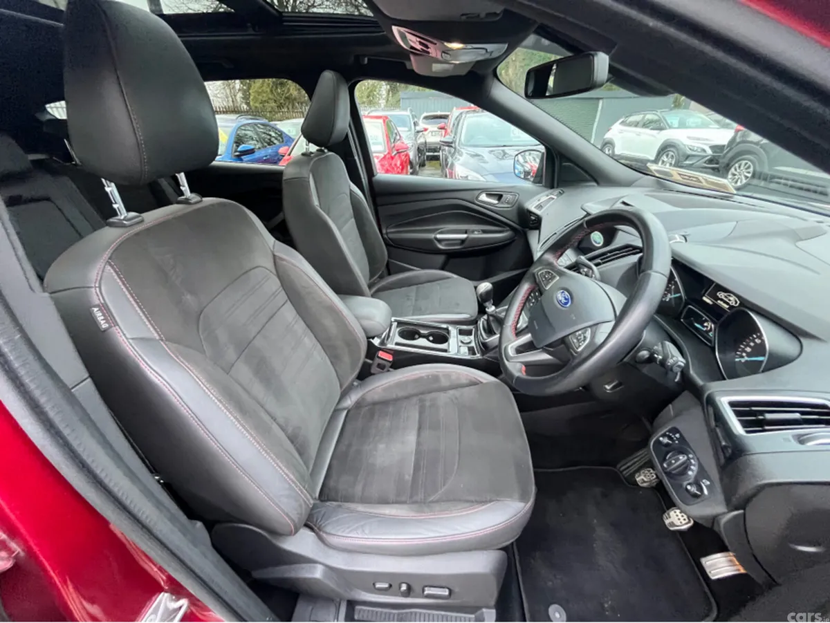 Ford Kuga SUV, Diesel, 2018, Red