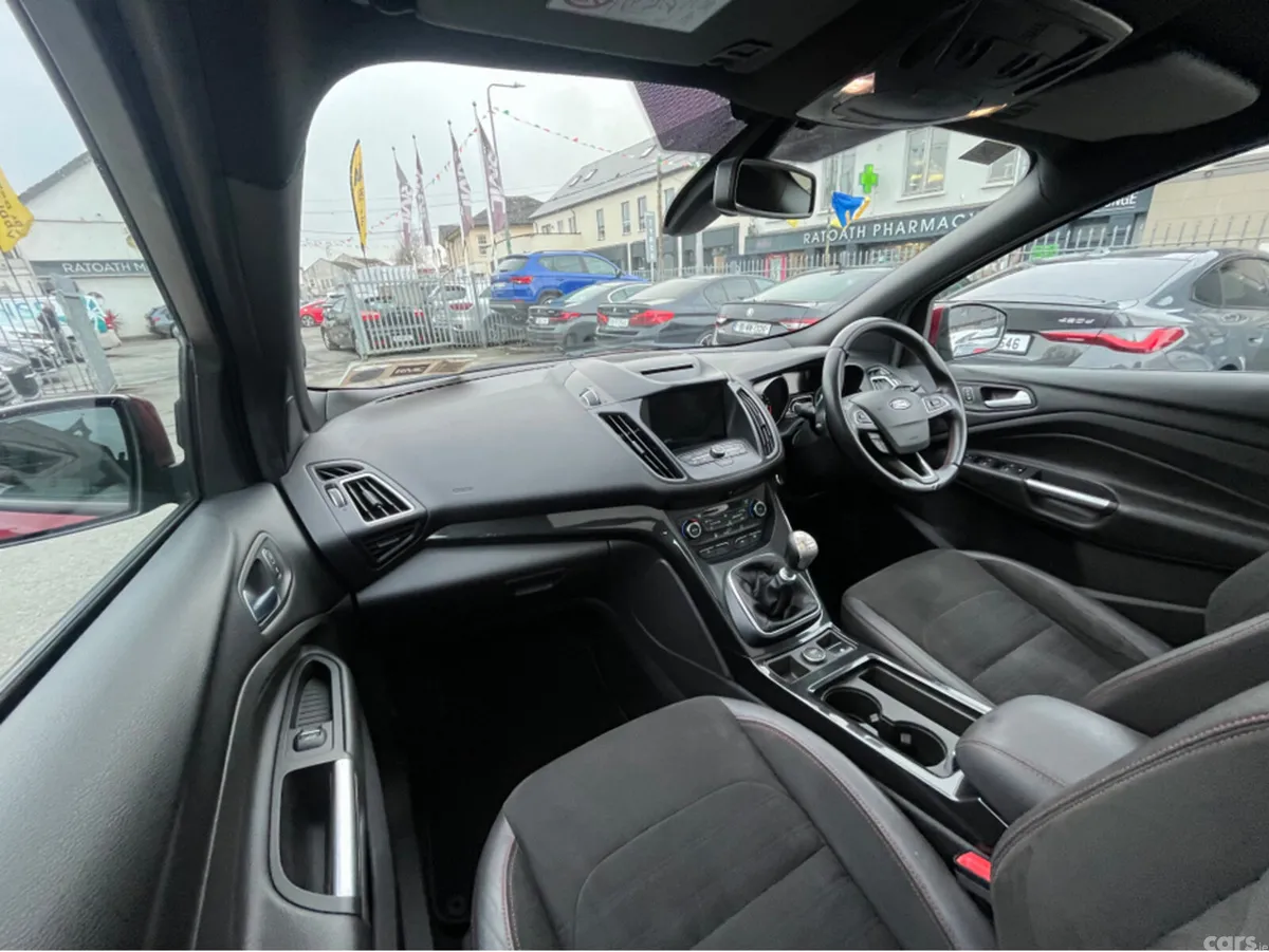 Ford Kuga SUV, Diesel, 2018, Red