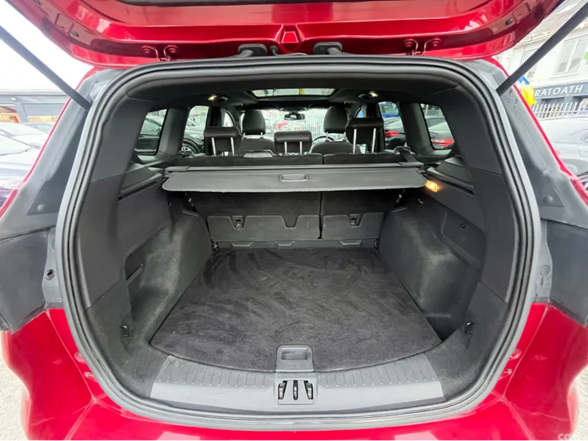 Ford Kuga SUV, Diesel, 2018, Red