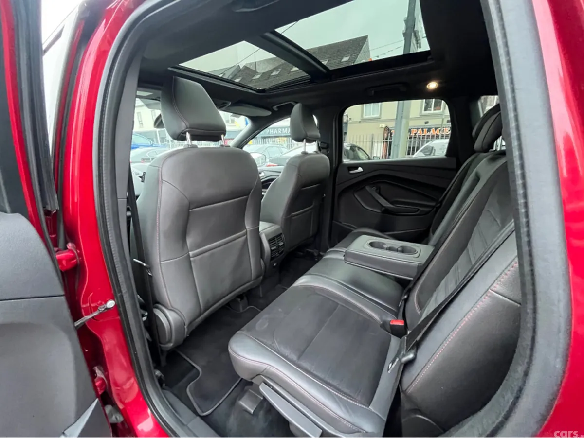 Ford Kuga SUV, Diesel, 2018, Red