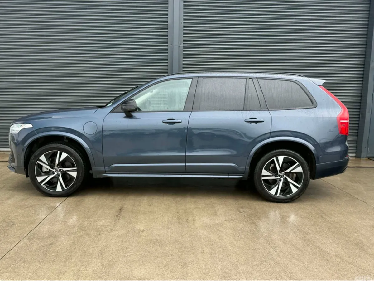 Volvo XC90 MPV, Petrol Plug-in Hybrid, 2023, Blue