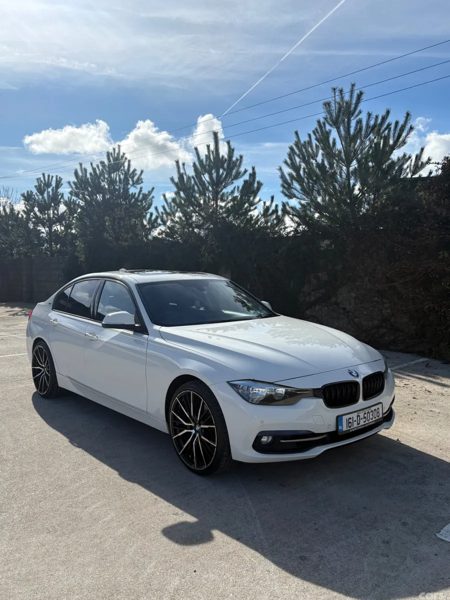 BMW 3-Series Saloon, Petrol Plug-in Hybrid, 2016, White