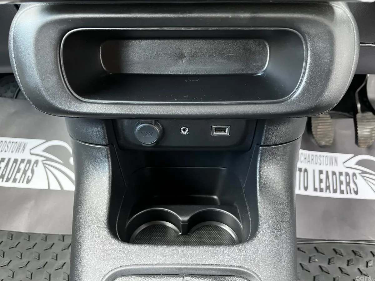 Citroen C3 Hatchback, Petrol, 2019, White