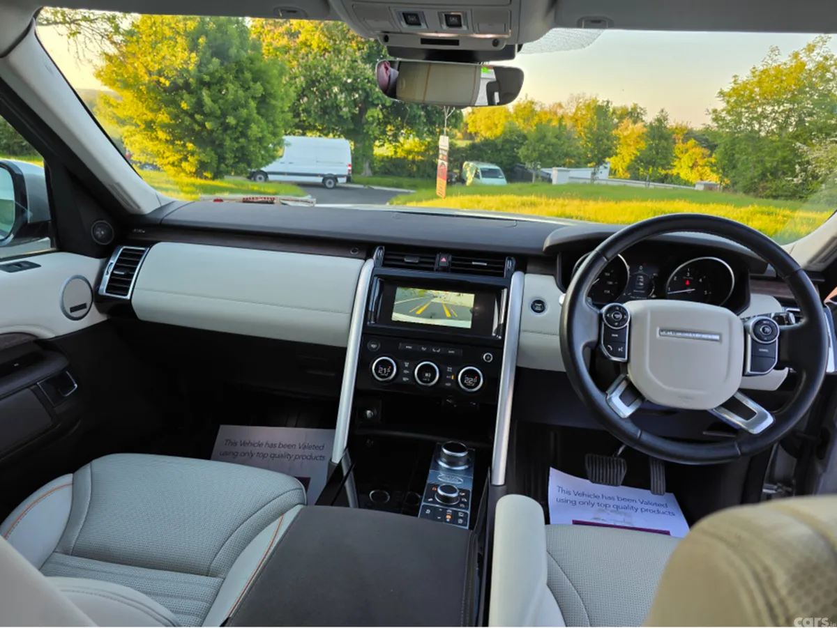 Land Rover Discovery SUV, Diesel, 2017, Gold