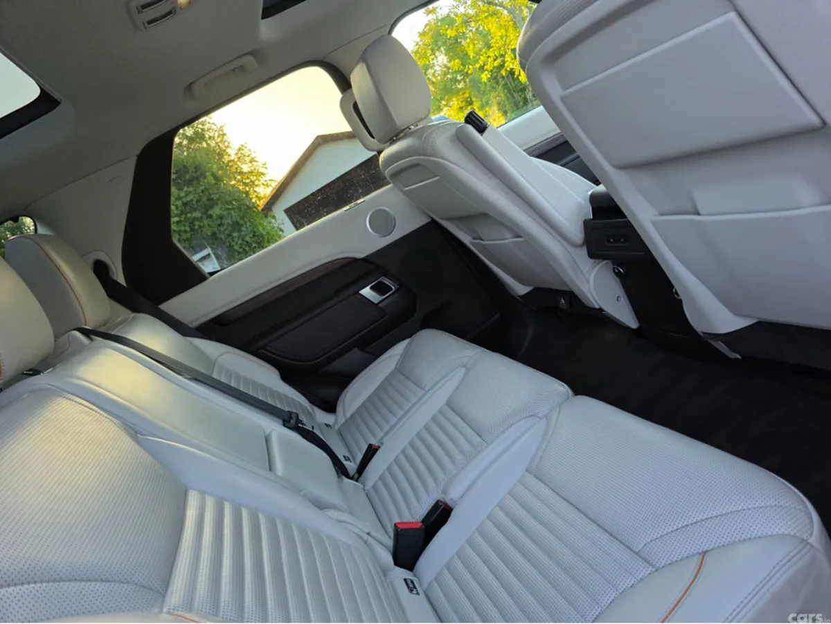 Land Rover Discovery SUV, Diesel, 2017, Gold