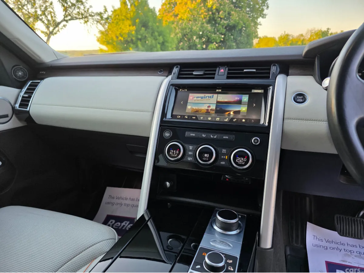 Land Rover Discovery SUV, Diesel, 2017, Gold