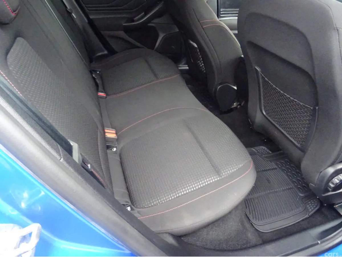 Ford Focus Hatchback, Petrol Hybrid, 2023, Blue