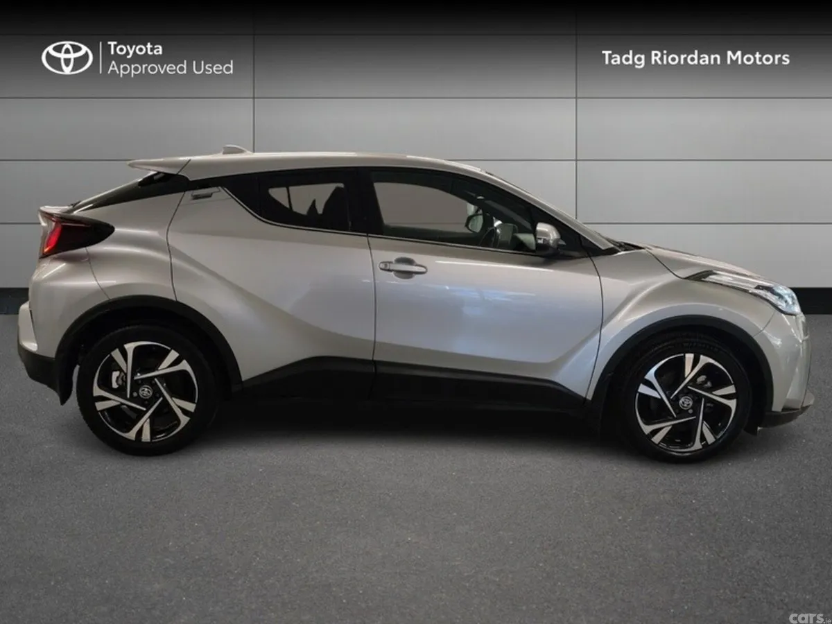 Toyota C-HR SUV, Petrol Hybrid, 2023, Grey