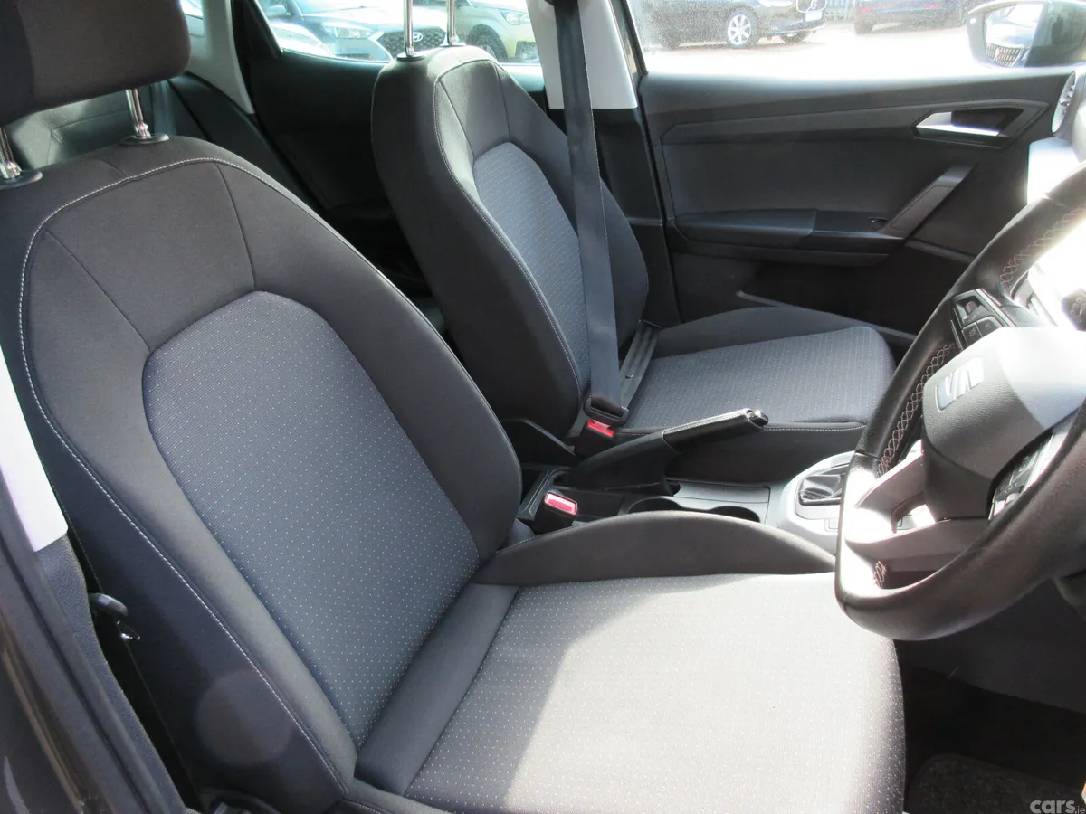 SEAT Arona SUV, Petrol, 2023, Green
