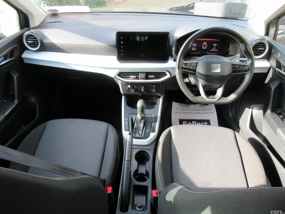 SEAT Arona SUV, Petrol, 2023, Green