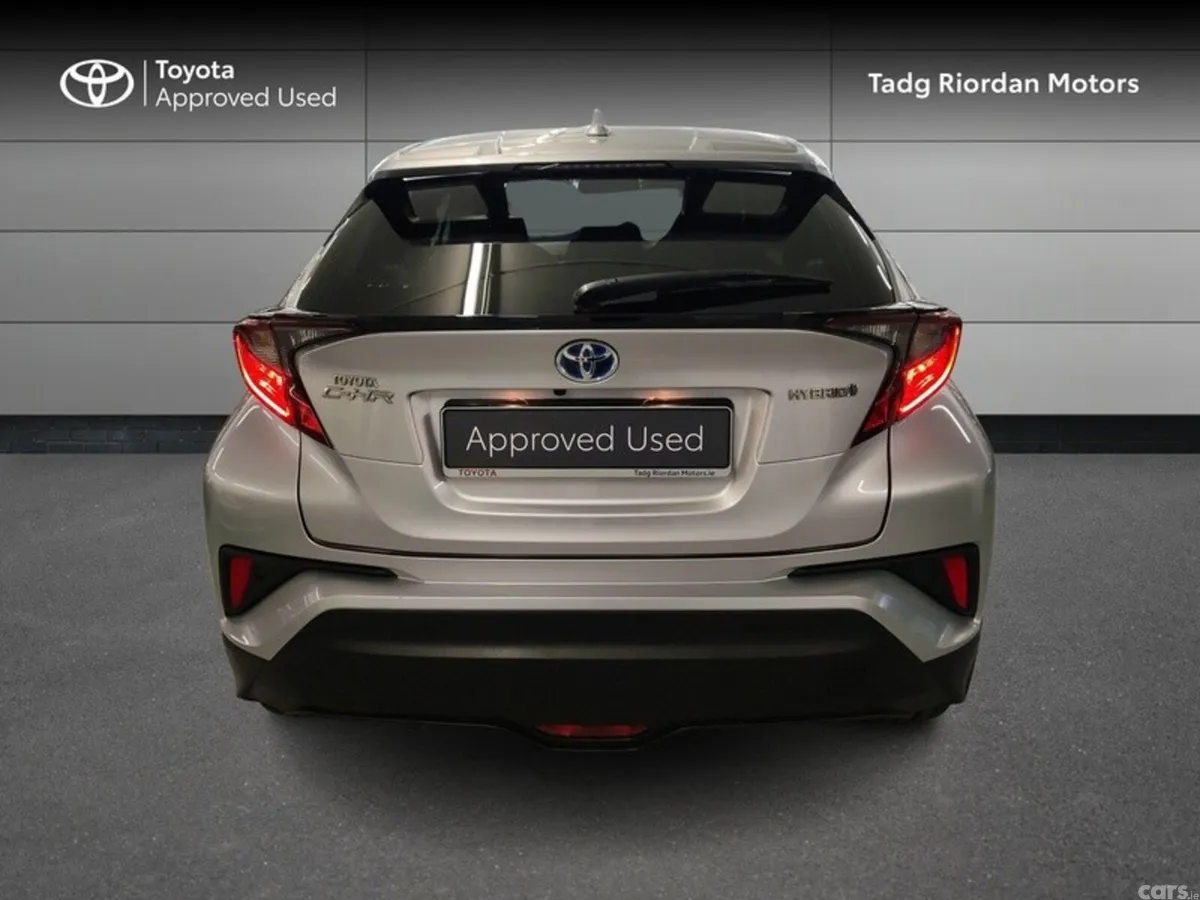 Toyota C-HR SUV, Petrol Hybrid, 2023, Grey