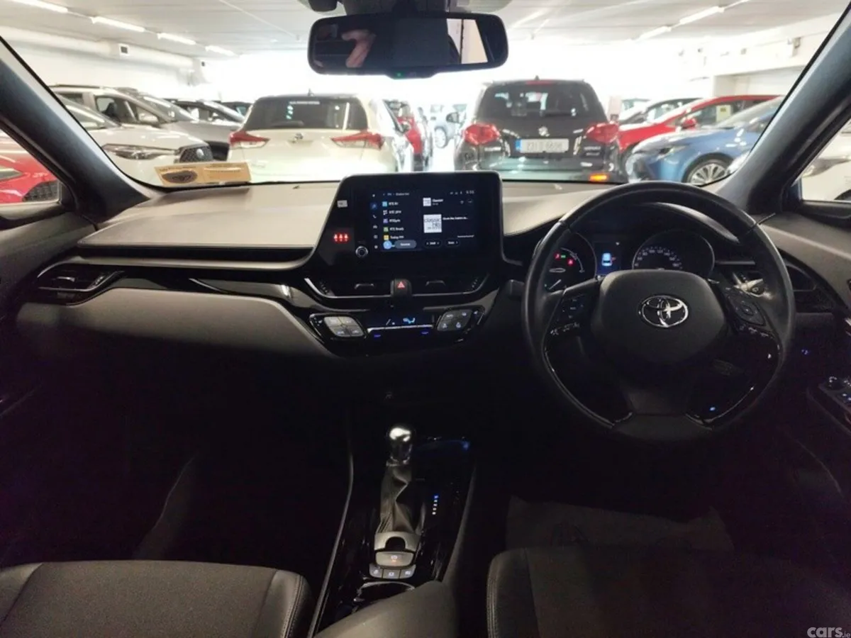 Toyota C-HR SUV, Petrol Hybrid, 2023, Grey