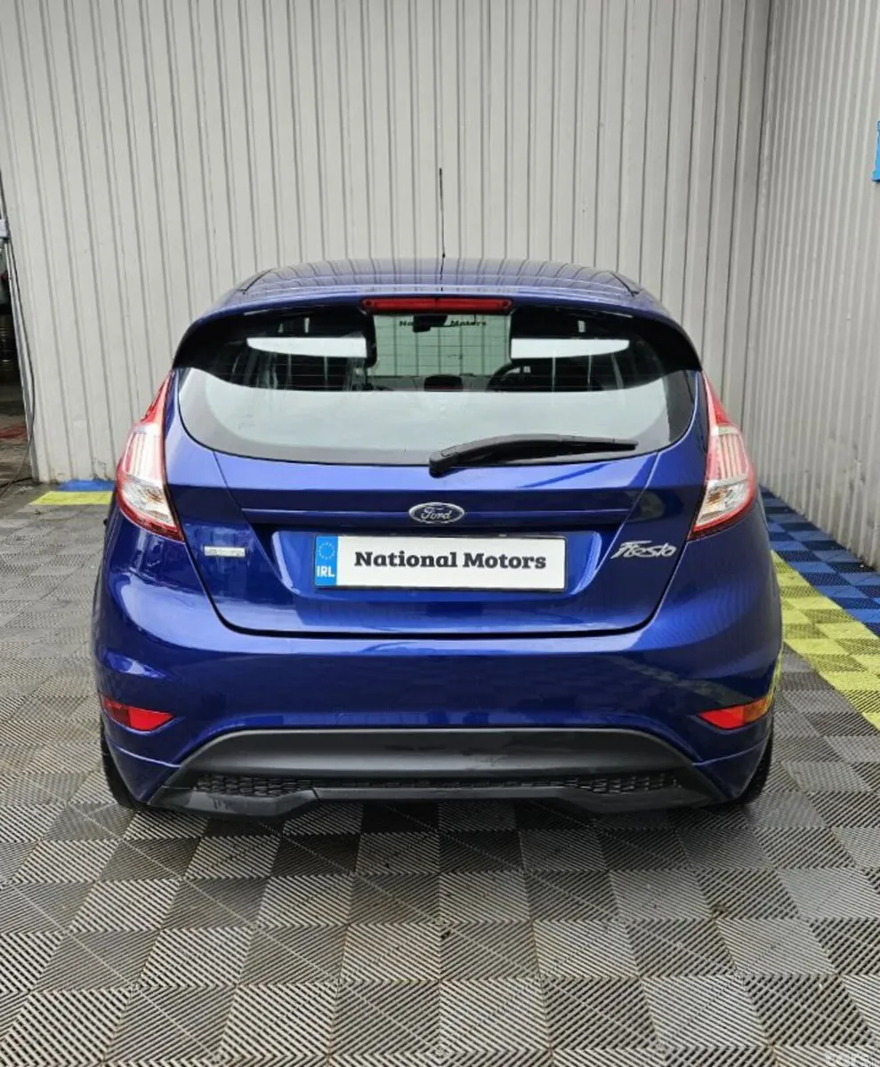 Ford Fiesta Hatchback, Petrol, 2017, Blue