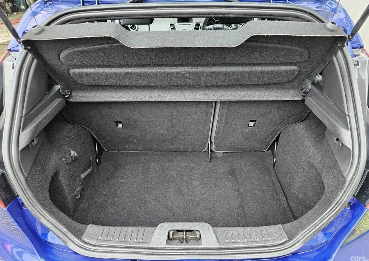 Ford Fiesta Hatchback, Petrol, 2017, Blue