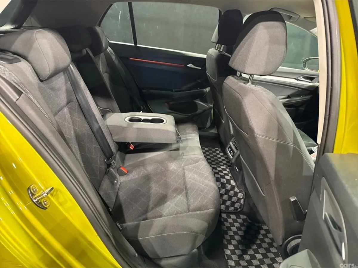 Volkswagen Golf Hatchback, Petrol Hybrid, 2021, Yellow