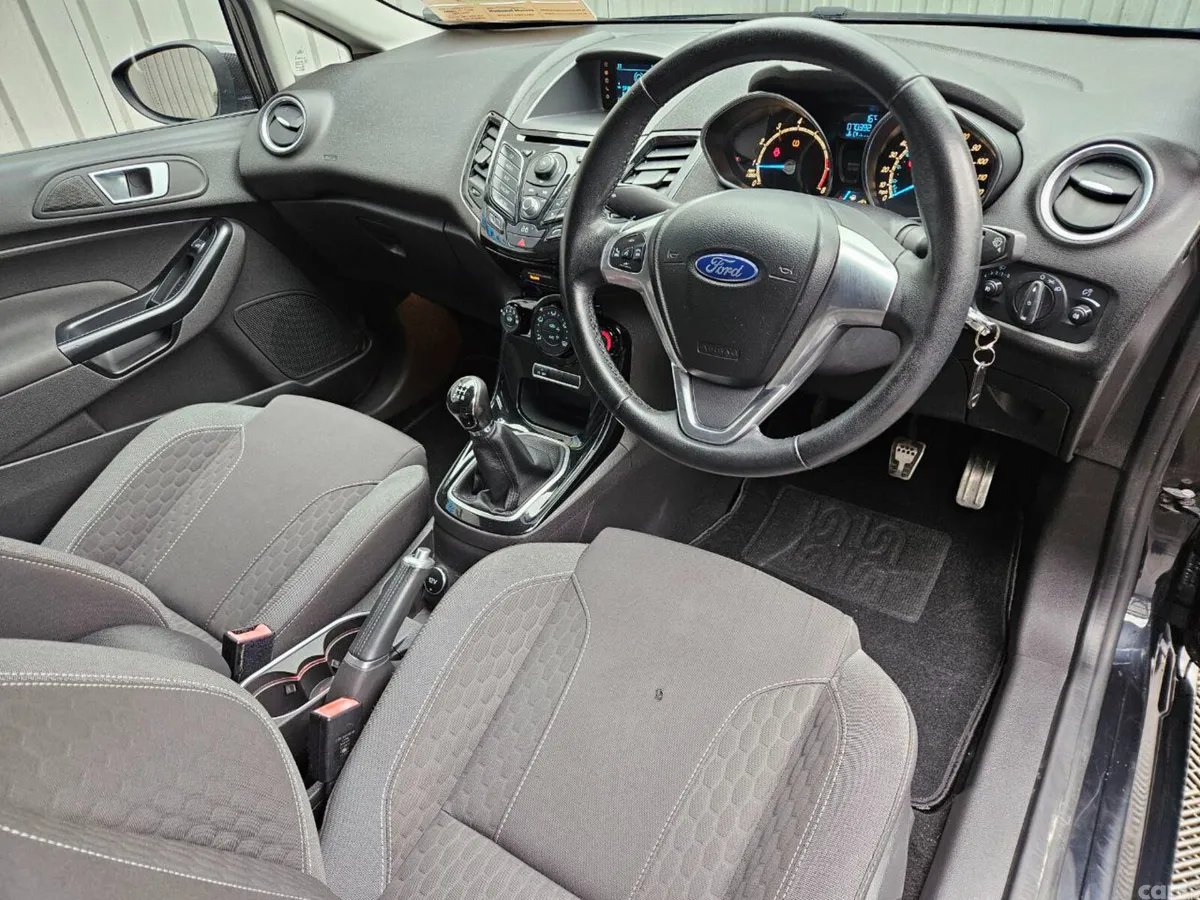 Ford Fiesta Hatchback, Petrol, 2014, Black