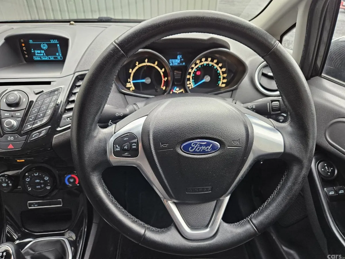 Ford Fiesta Hatchback, Petrol, 2014, Black