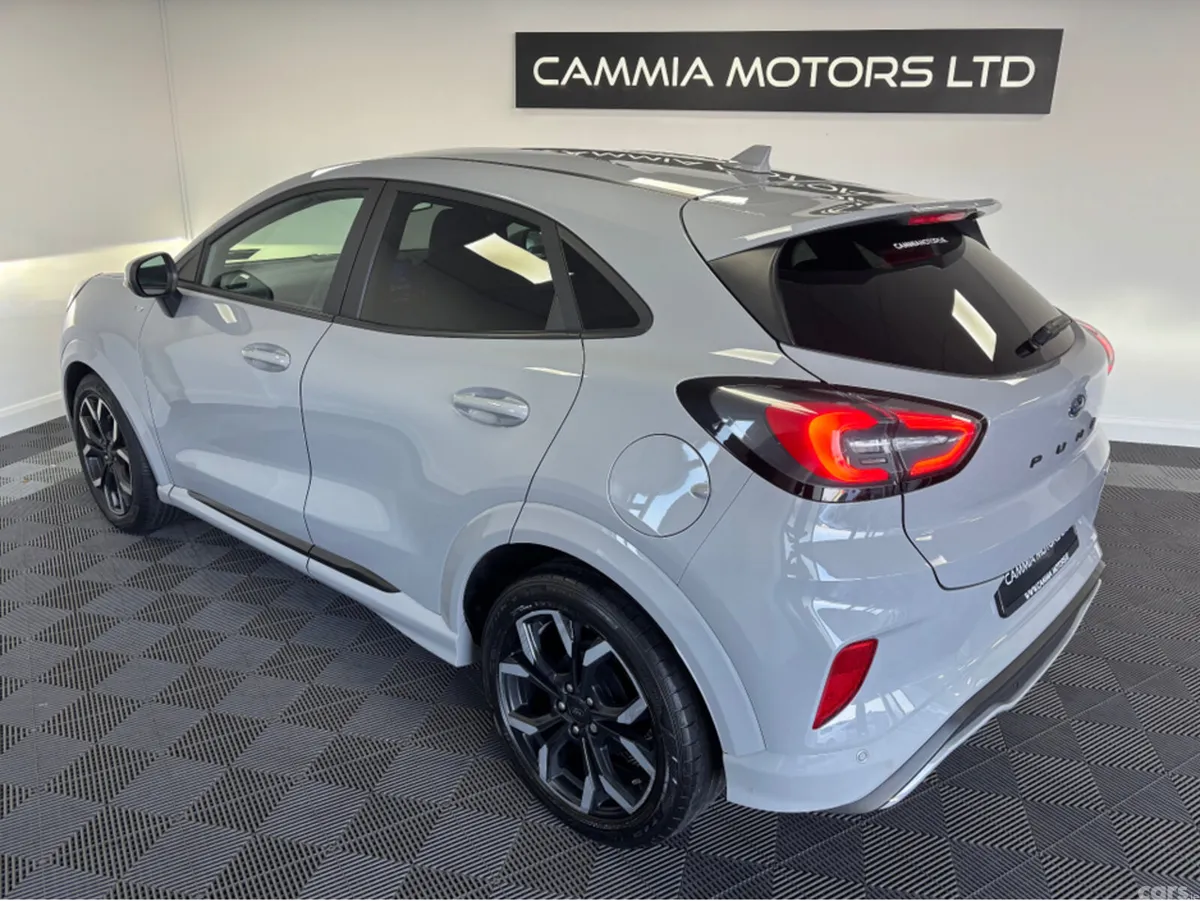 Ford Puma MPV, Petrol, 2021, Grey