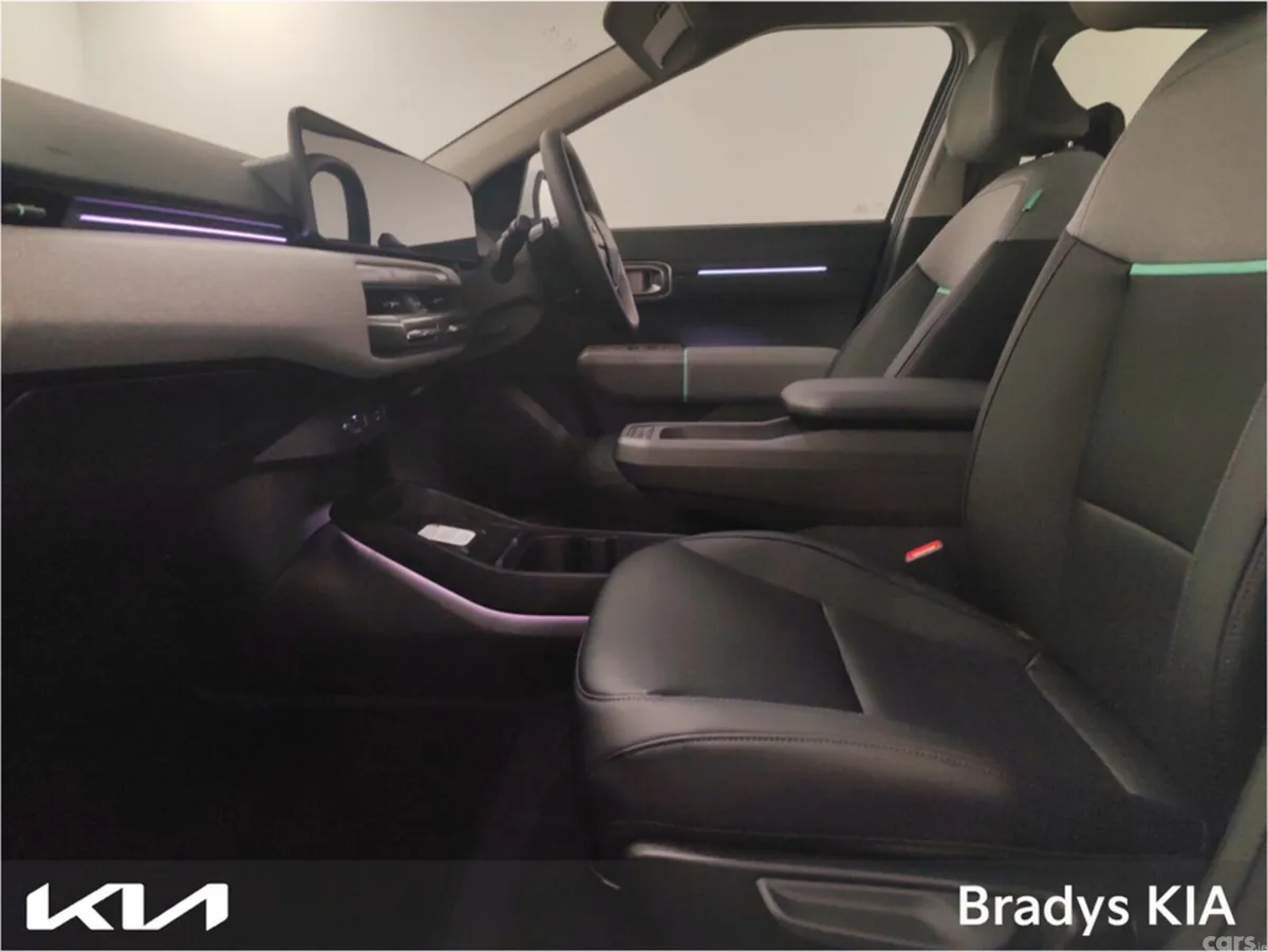 Kia EV4 Hatchback, Electric, 2026, White