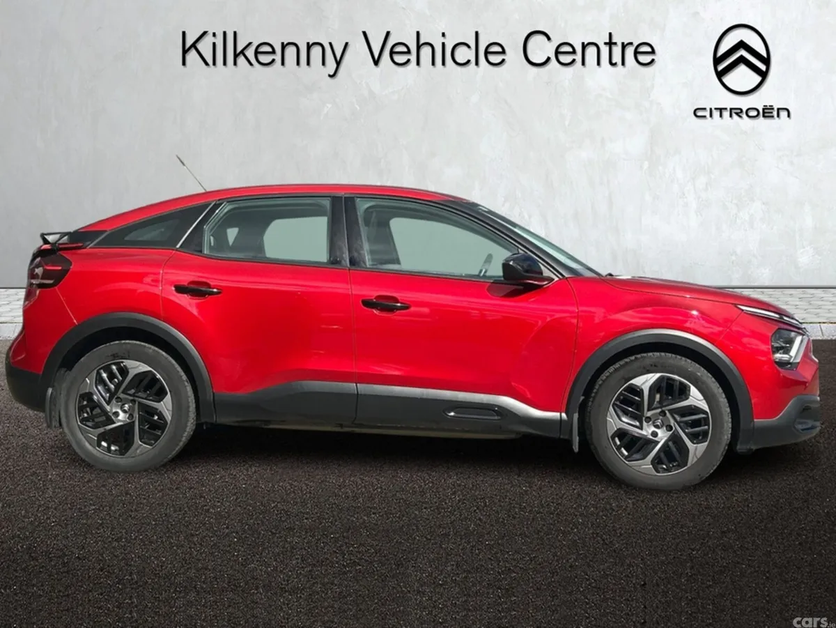 Citroen C4 Hatchback, Petrol, 2022, Red