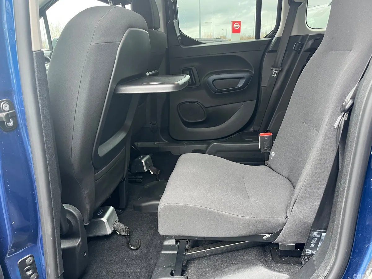Peugeot Rifter MPV, Diesel, 2022, Blue