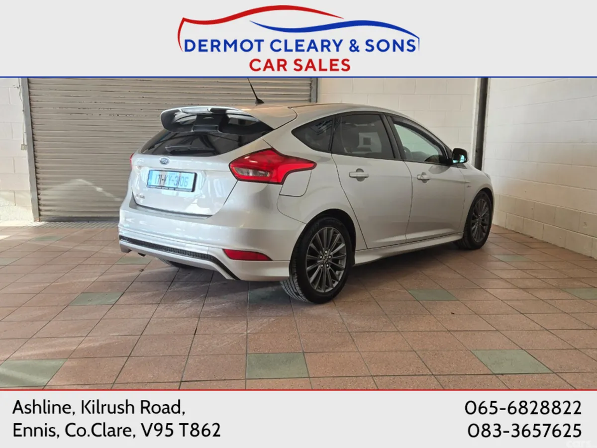 Ford Focus Hatchback, Diesel, 2017, Silver