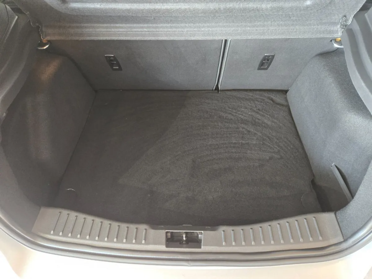 Ford Focus Hatchback, Diesel, 2017, Silver