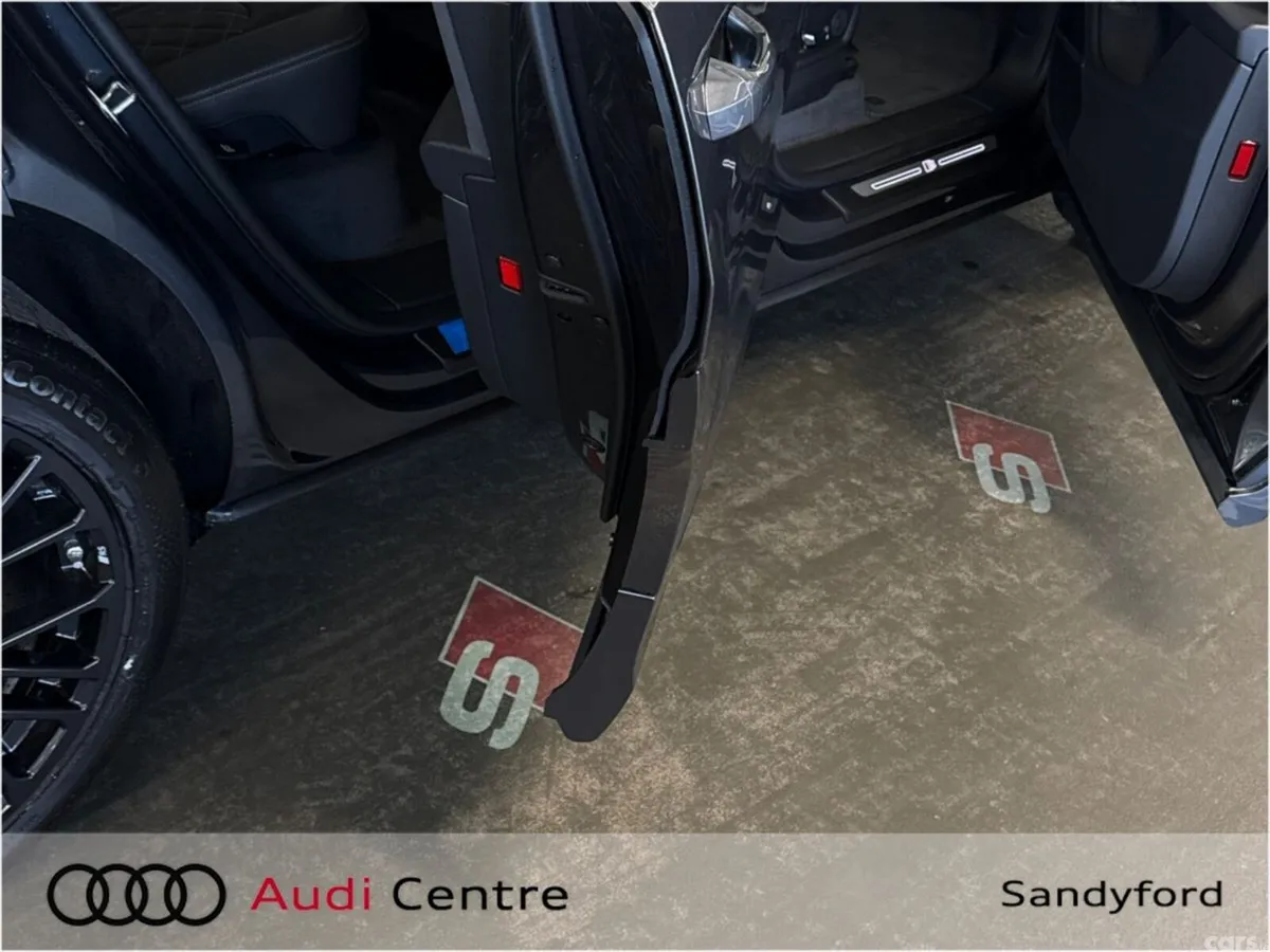 Audi Q8 SUV, Petrol Plug-in Hybrid, 2026, Grey