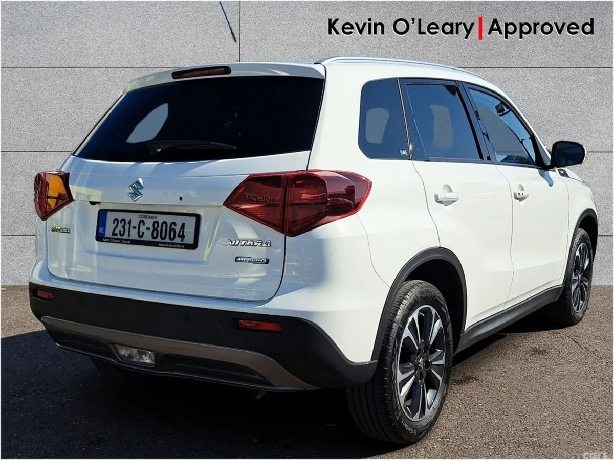 Suzuki Vitara SUV, Petrol, 2023, White