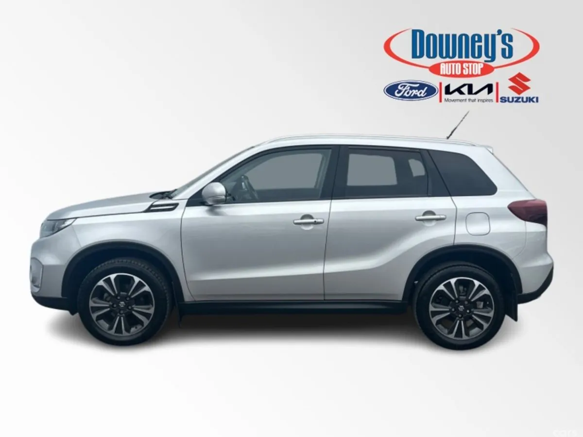 Suzuki Vitara SUV, Petrol, 2023, Silver
