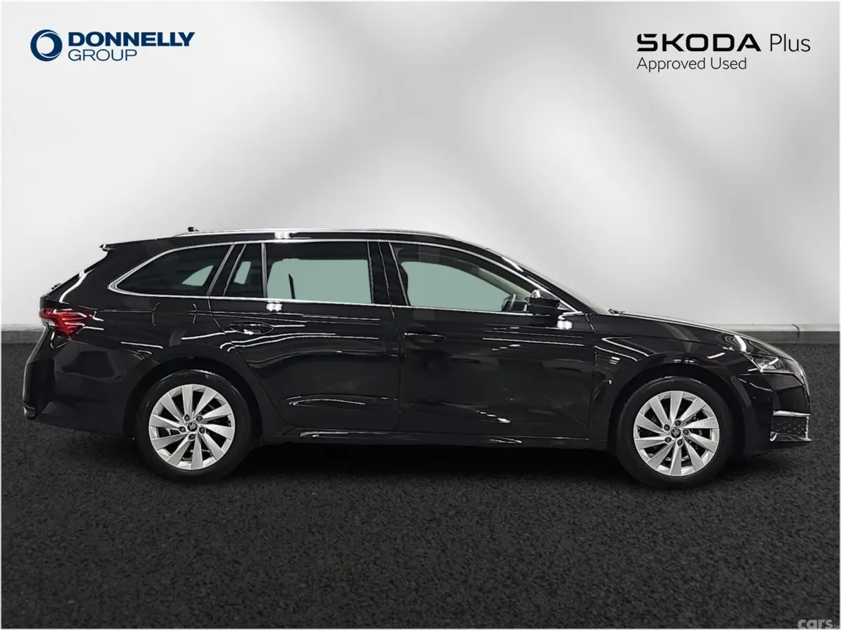 Skoda Octavia Estate, Diesel, 2025, Black