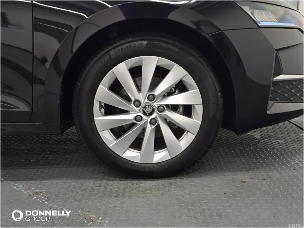 Skoda Octavia Estate, Diesel, 2025, Black