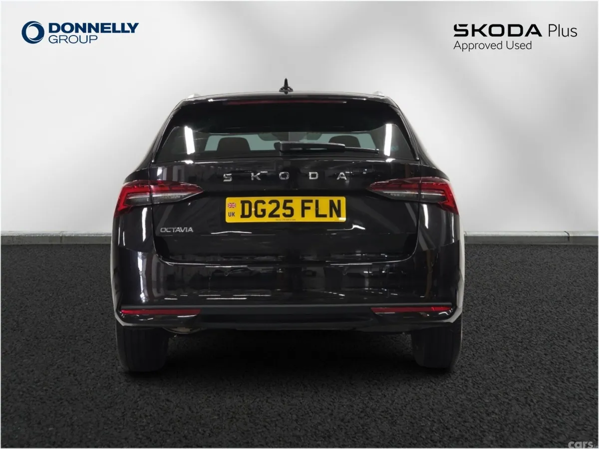 Skoda Octavia Estate, Diesel, 2025, Black