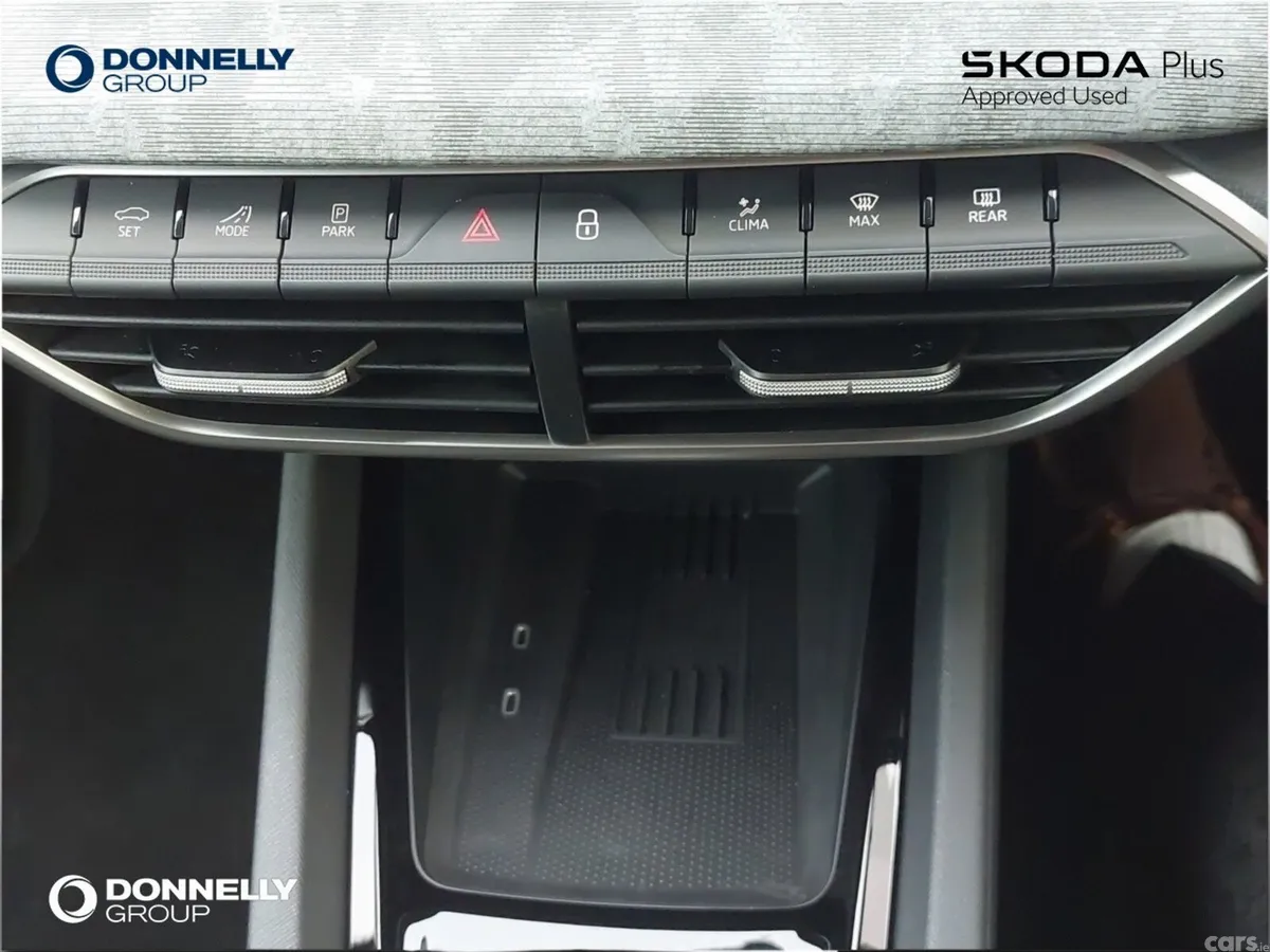 Skoda Octavia Estate, Diesel, 2025, Black
