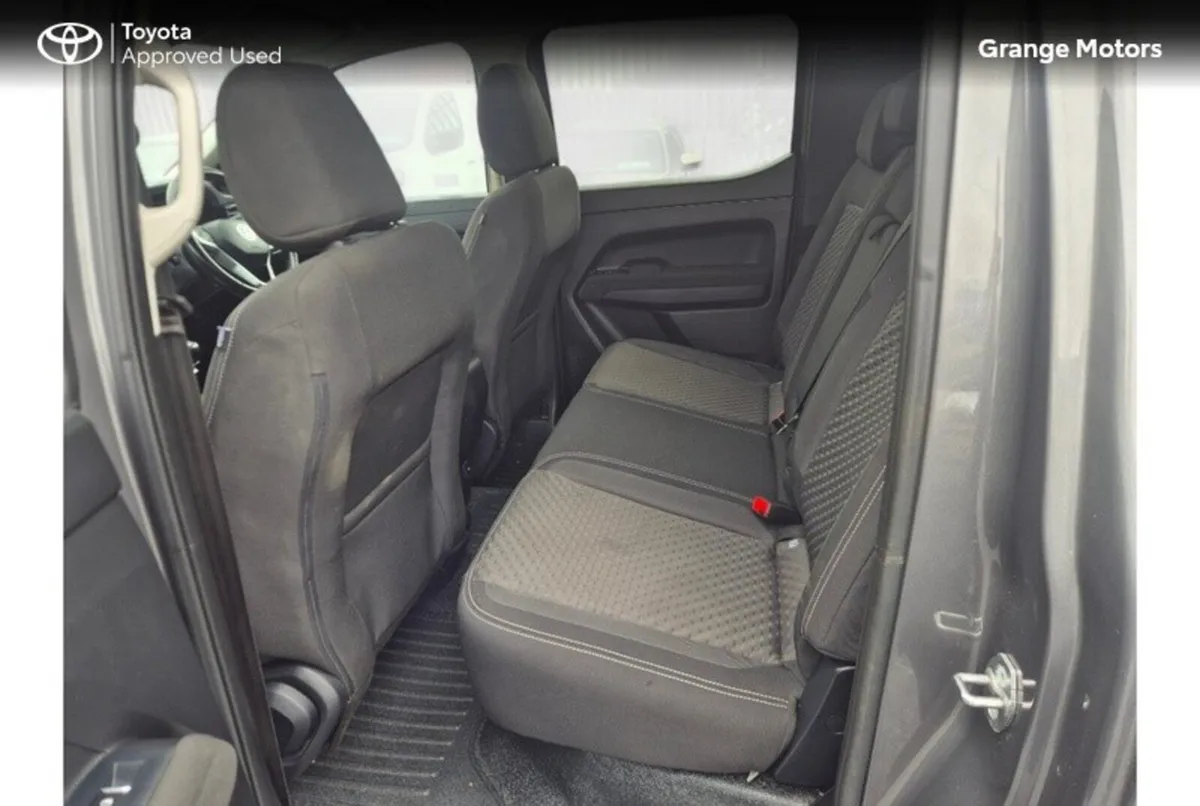 Volkswagen Amarok Crew Cab, Diesel, 2023, Grey