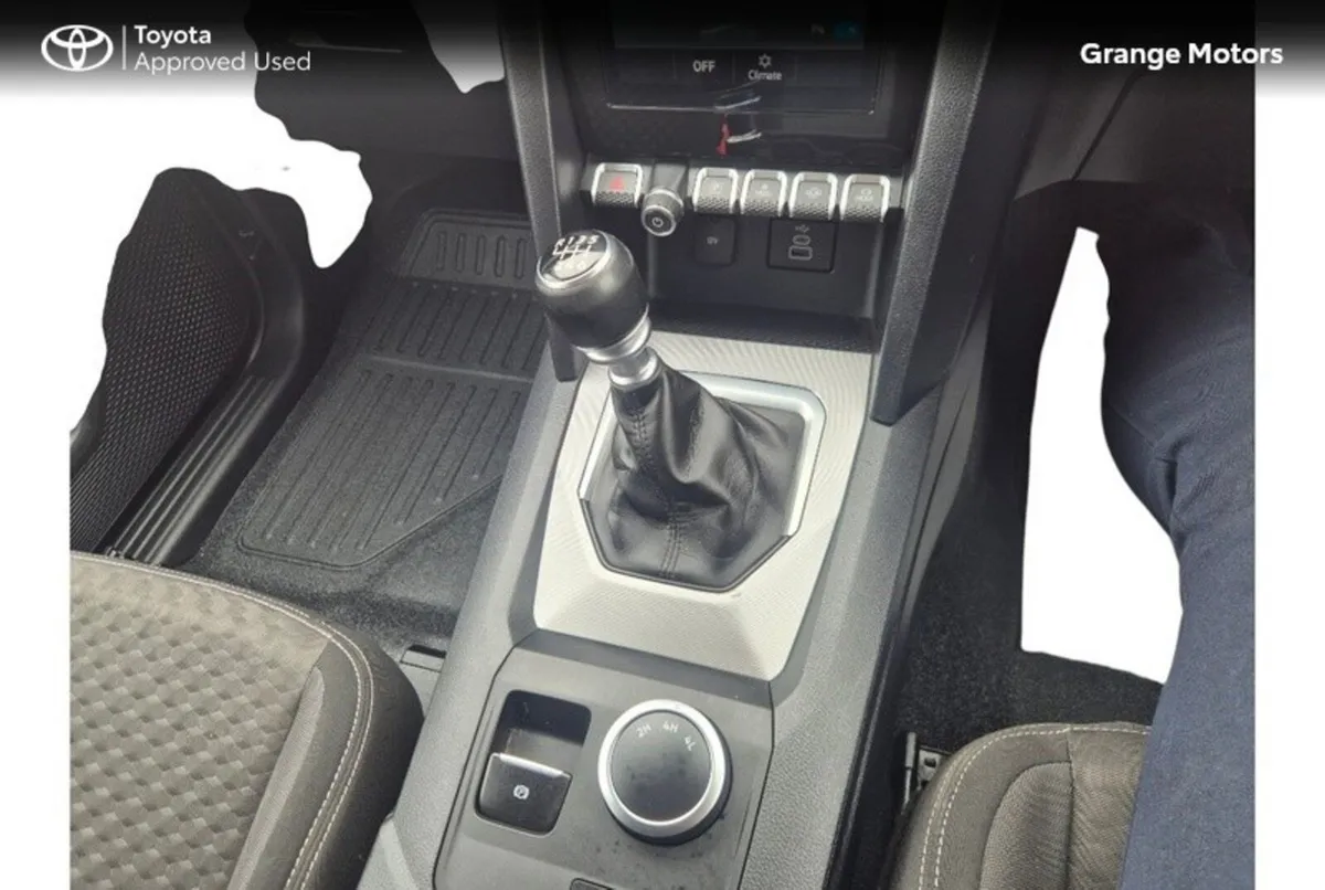 Volkswagen Amarok Crew Cab, Diesel, 2023, Grey