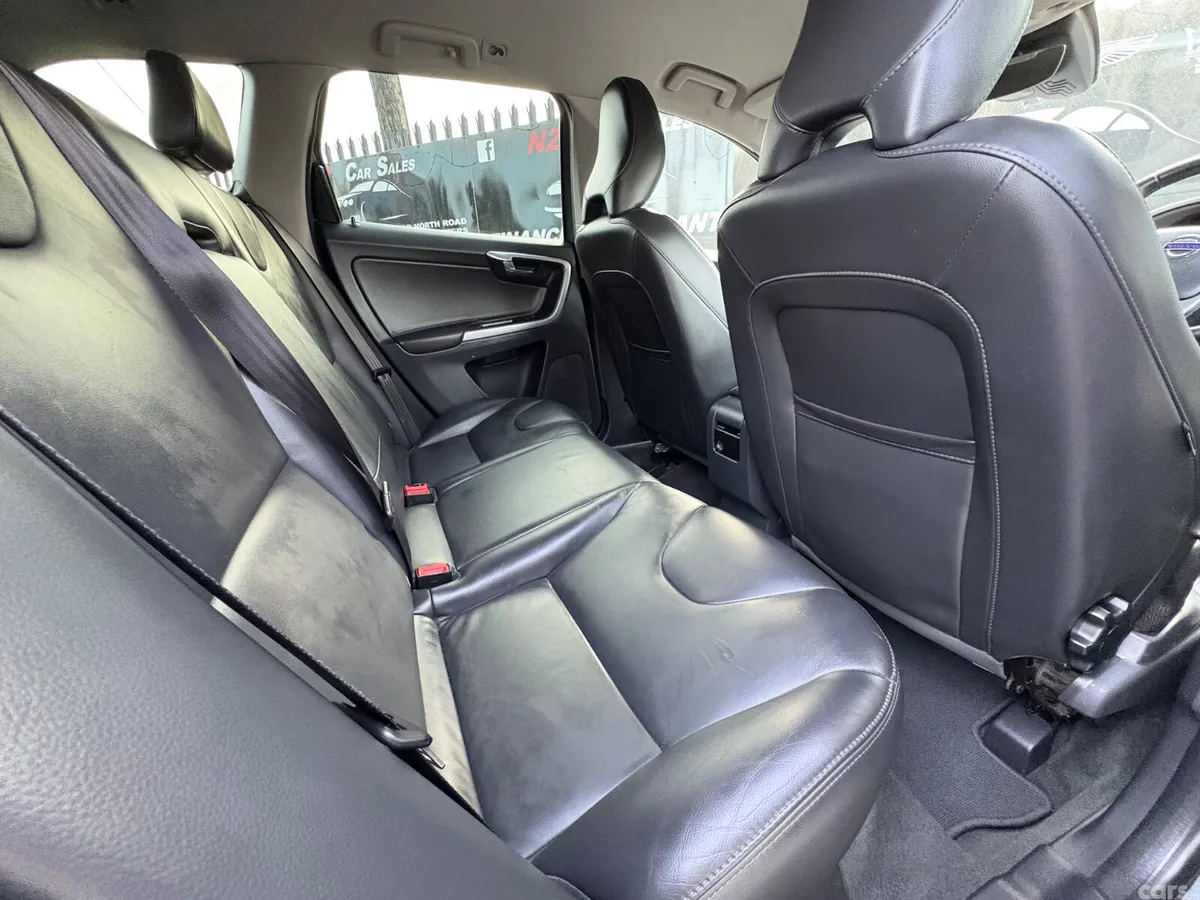 Volvo XC60 SUV, Diesel, 2017, Grey