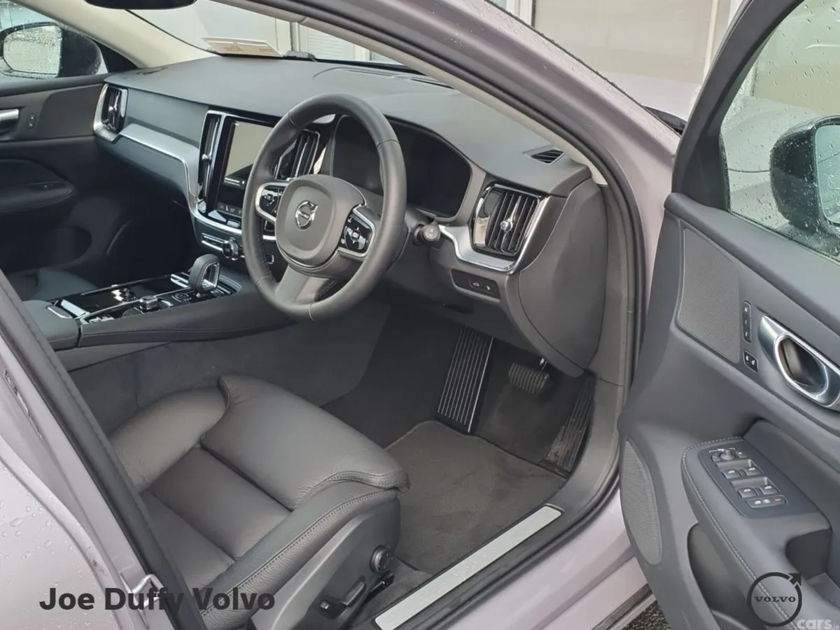 Volvo V60 Estate, Petrol Plug-in Hybrid, 2026, Silver