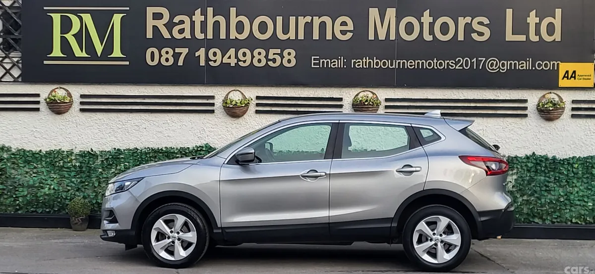 Nissan Qashqai Hatchback, Diesel, 2018, Silver