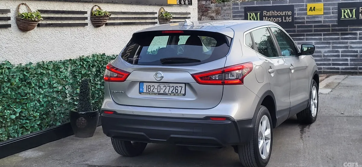 Nissan Qashqai Hatchback, Diesel, 2018, Silver