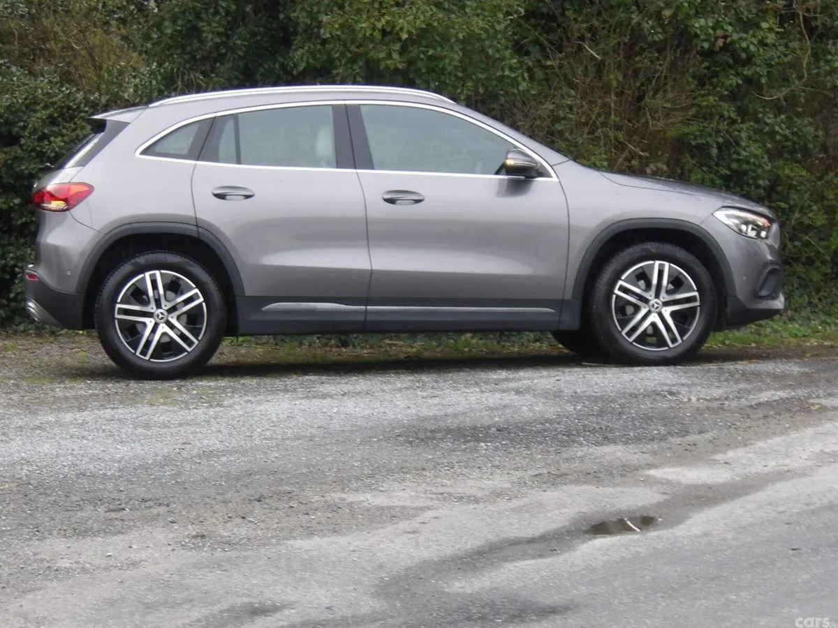 Mercedes-Benz GLA SUV, Diesel, 2022, Grey