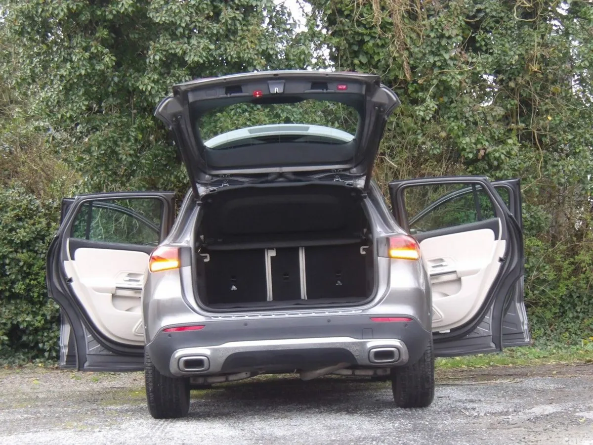 Mercedes-Benz GLA SUV, Diesel, 2022, Grey
