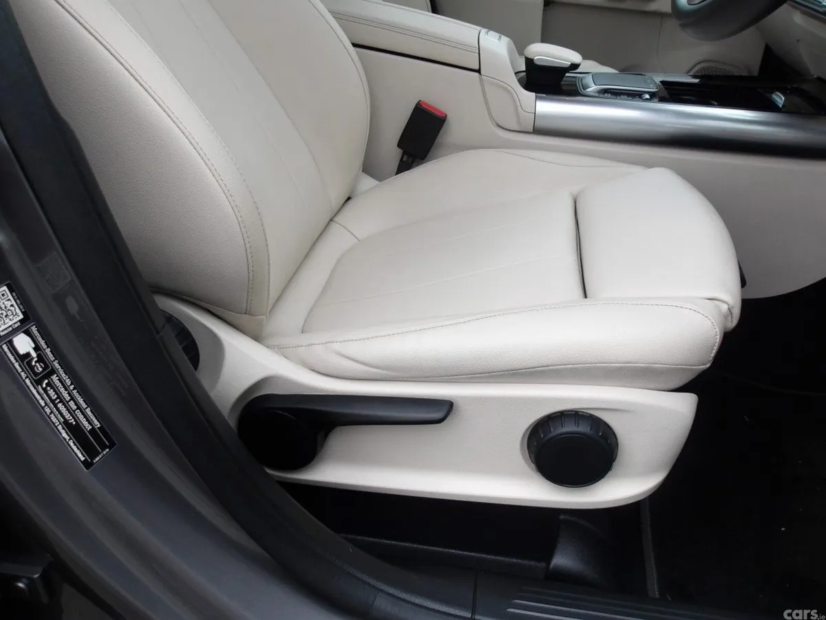 Mercedes-Benz GLA SUV, Diesel, 2022, Grey