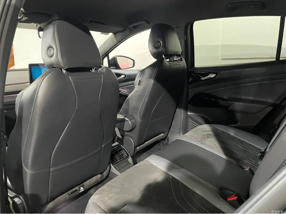 Volkswagen ID.5 Estate, Electric, 2023, Black